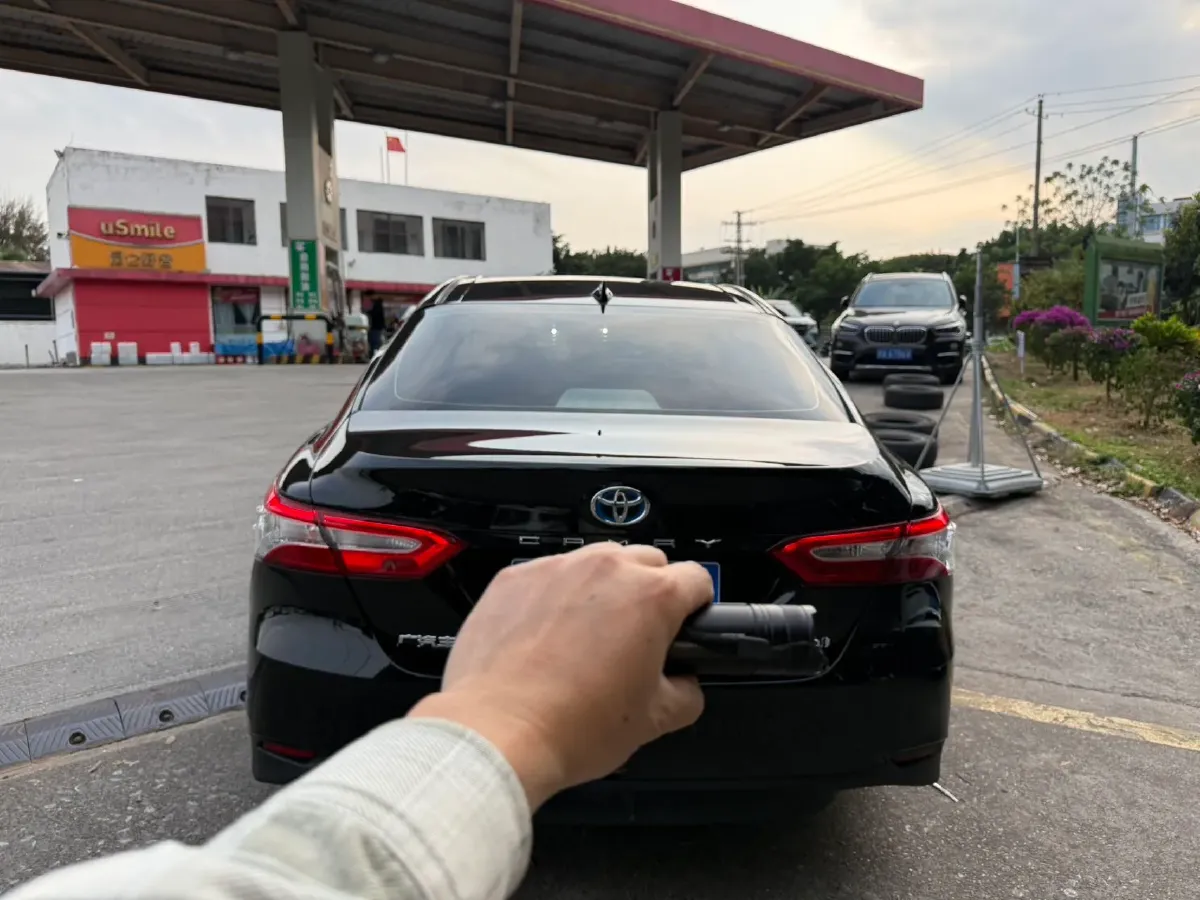 2021 Toyota Camry 2.5L 178HP L4 E-CVT Hybrid,autocango,china used car exporter,china ev exporter,chinese used car exporter,chinese used ev exporter