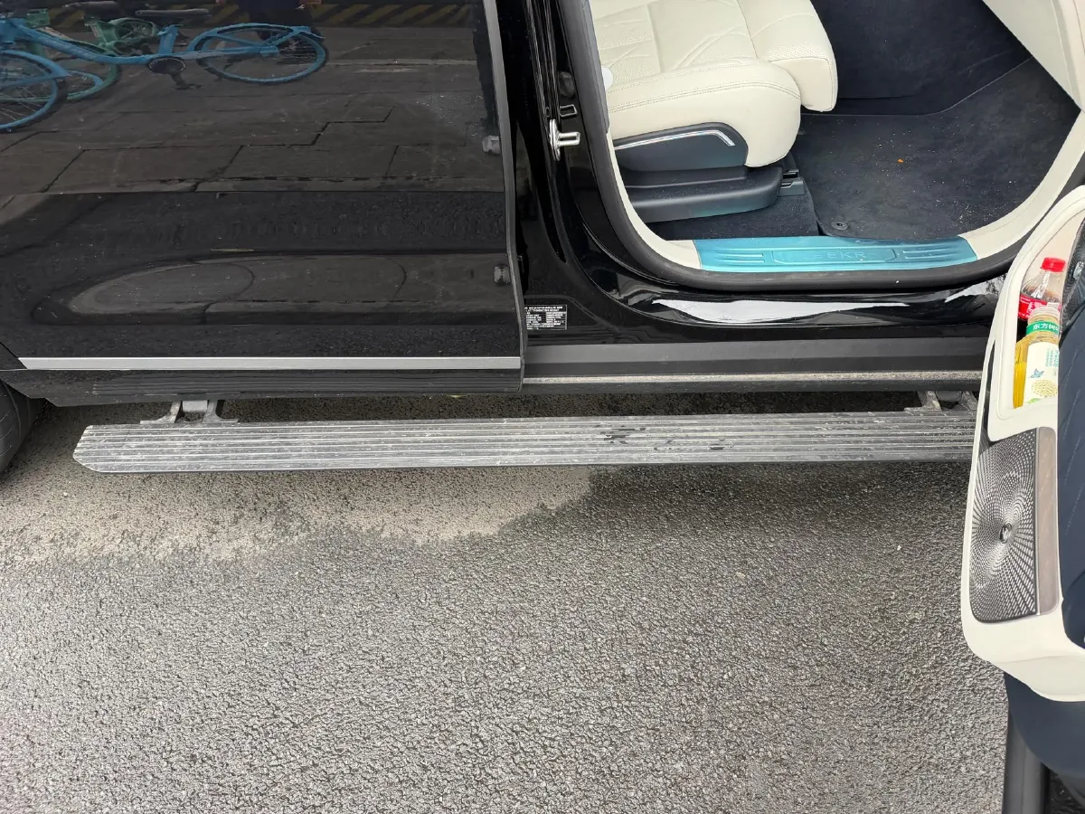 2025 Zeekr 9X 2.0T 279HP L4 1DHT PHEV,autocango,china used car exporter,china ev exporter,chinese used car exporter,chinese used ev exporter