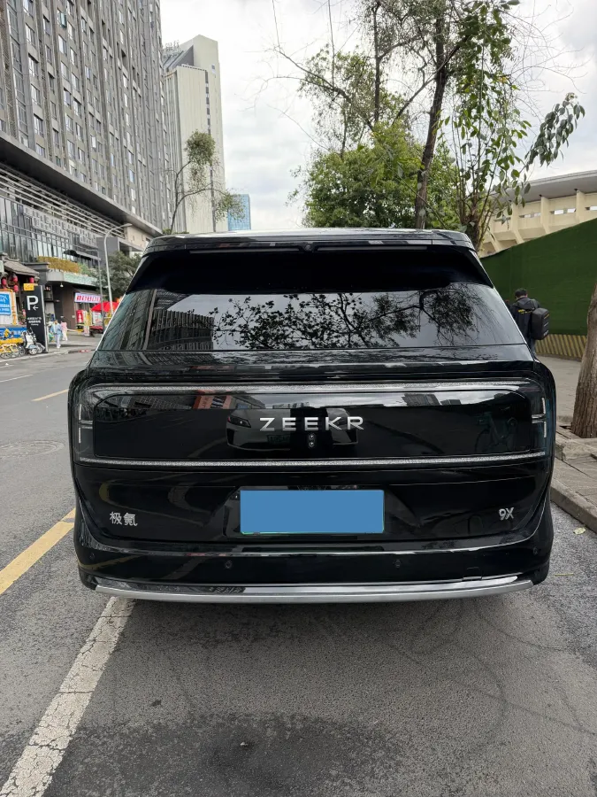 2025 Zeekr 9X 2.0T 279HP L4 1DHT PHEV,autocango,china used car exporter,china ev exporter,chinese used car exporter,chinese used ev exporter