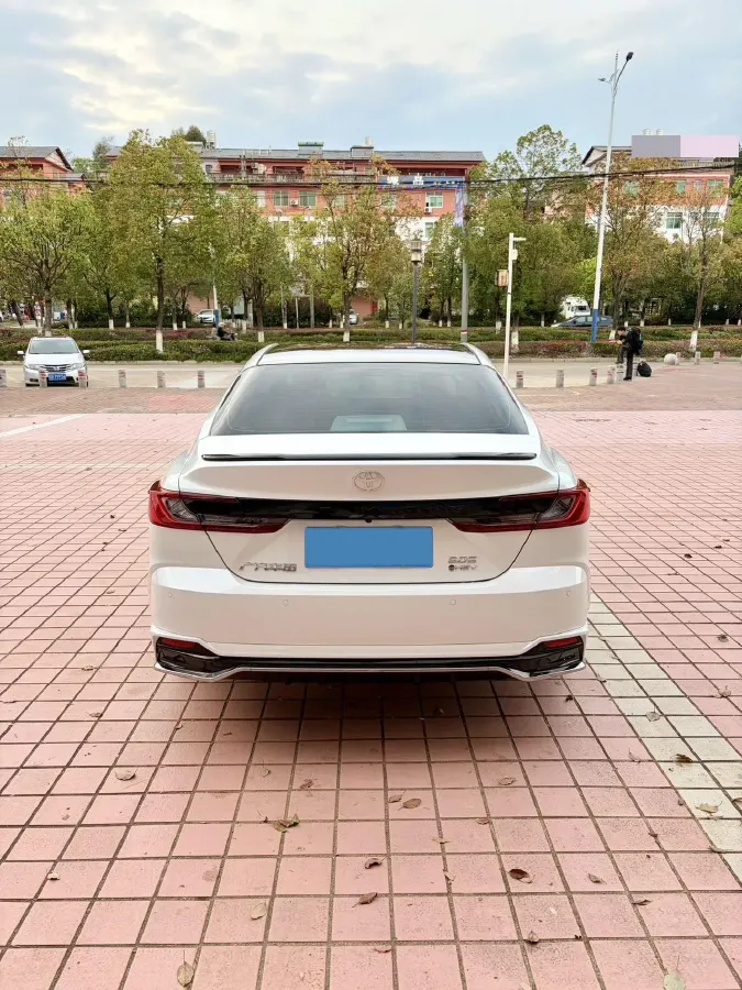 2024 Toyota Camry 2.0L 152HP L4 E-CVT Hybrid,autocango,china used car exporter,china ev exporter,chinese used car exporter,chinese used ev exporter