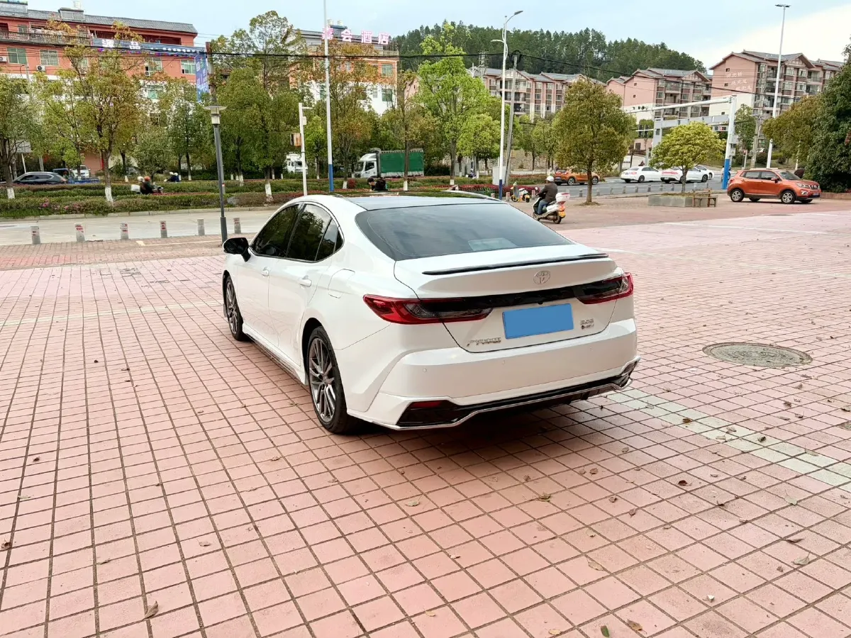 2024 Toyota Camry 2.0L 152HP L4 E-CVT Hybrid,autocango,china used car exporter,china ev exporter,chinese used car exporter,chinese used ev exporter