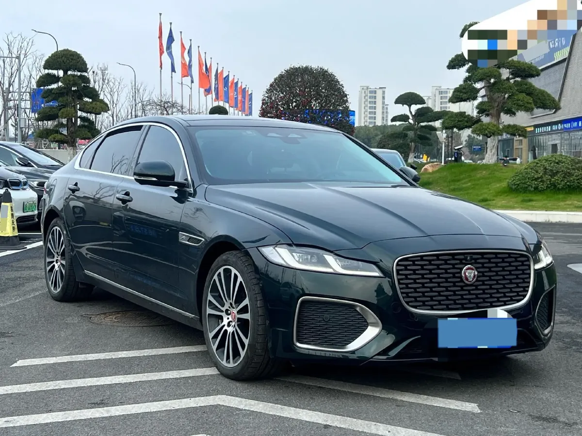 2024 Jaguar XFL 2.0T 250HP L4 8AT,autocango,china used car exporter,china ev exporter,chinese used car exporter,chinese used ev exporter