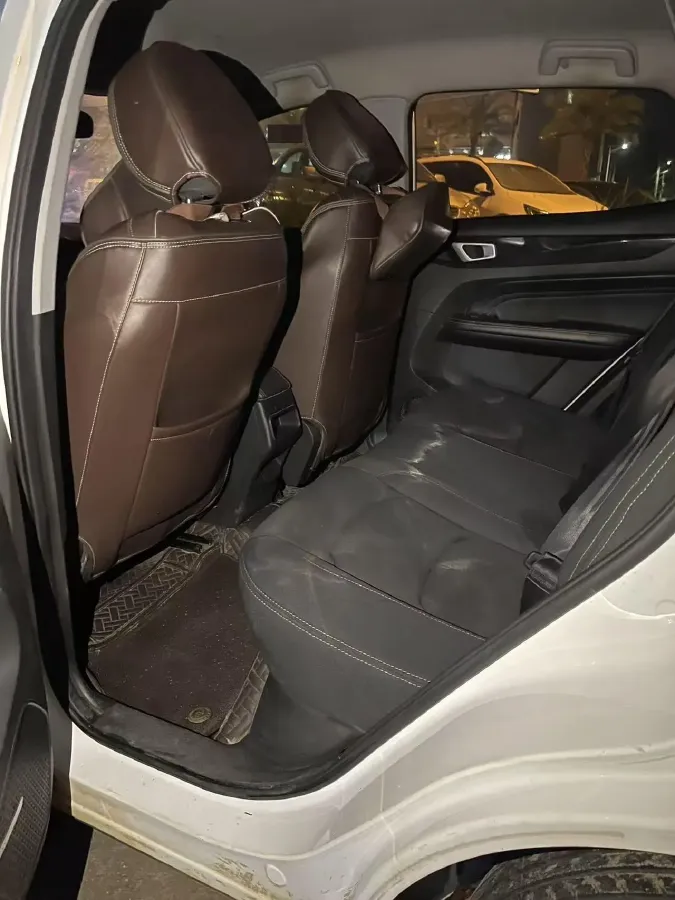 2020 KaiYi XuanJie 1.5L 116HP L4 5MT,autocango,china used car exporter,china ev exporter,chinese used car exporter,chinese used ev exporter