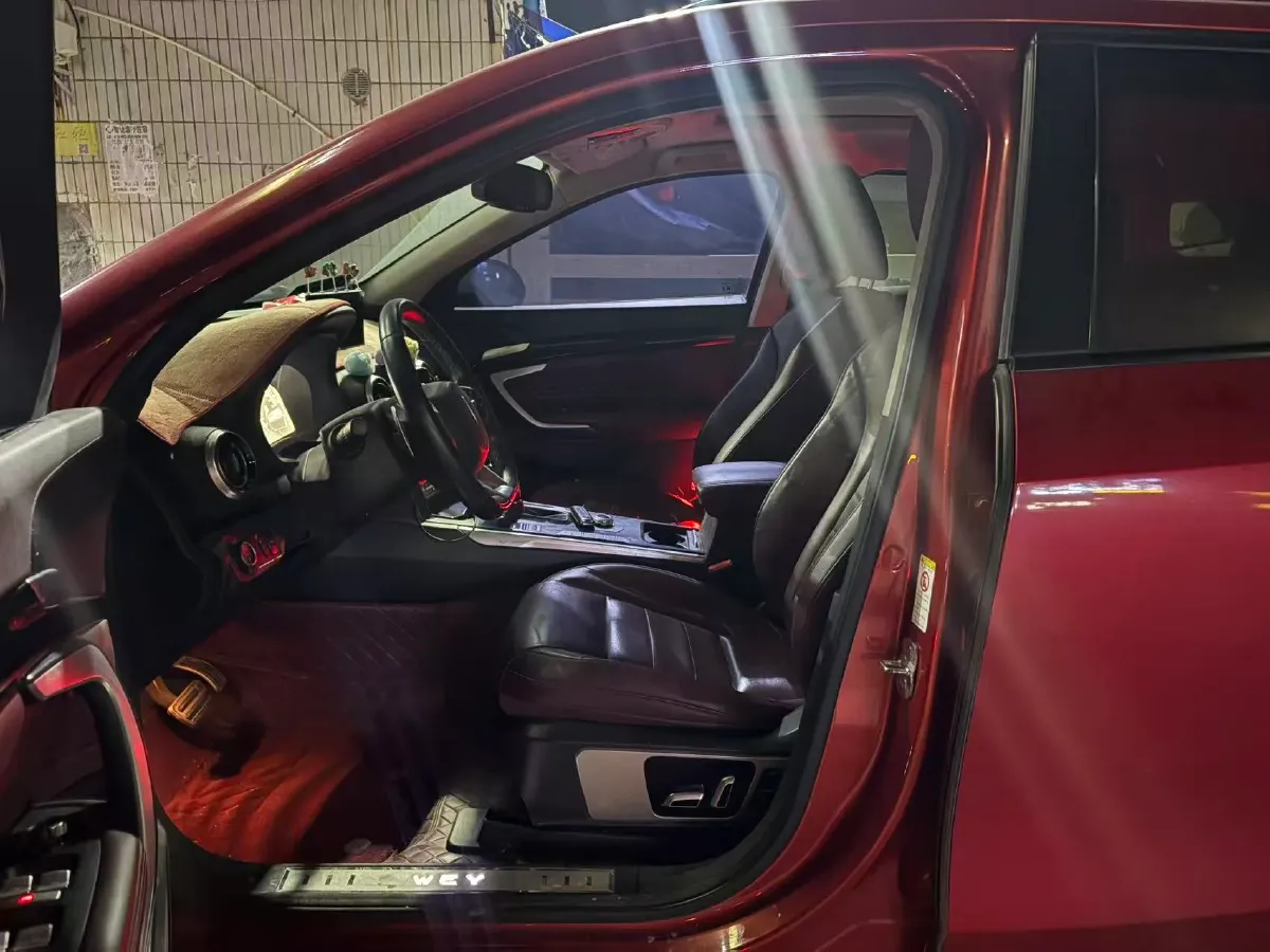 2017 WEY VV7 2.0T 234HP L4 7DCT,autocango,china used car exporter,china ev exporter,chinese used car exporter,chinese used ev exporter