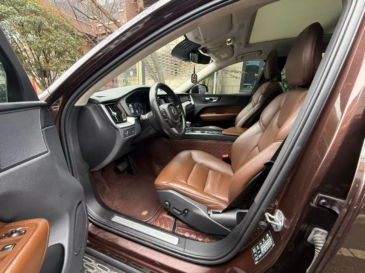 2019 Jeep Wrangler 2.0T 266HP L4 8AT,autocango,china used car exporter,china ev exporter,chinese used car exporter,chinese used ev exporter