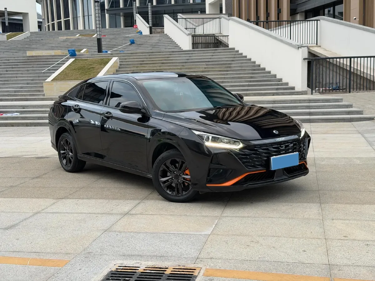 2023 DongFeng Aeolus YiXuan 1.5L 125HP L4 6DCT,autocango,china used car exporter,china ev exporter,chinese used car exporter,chinese used ev exporter