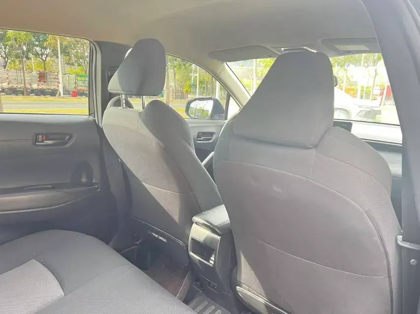 2023 Toyota Frontlander 2.0L 171HP L4 CVT,autocango,china used car exporter,china ev exporter,chinese used car exporter,chinese used ev exporter