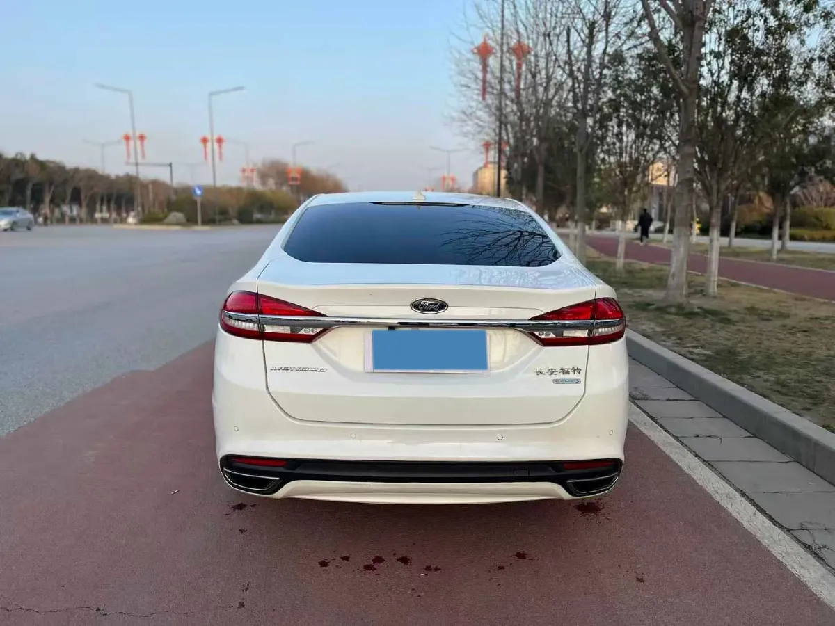 2017 Ford Mondeo 2.0T 204HP L4 6AT,autocango,china used car exporter,china ev exporter,chinese used car exporter,chinese used ev exporter