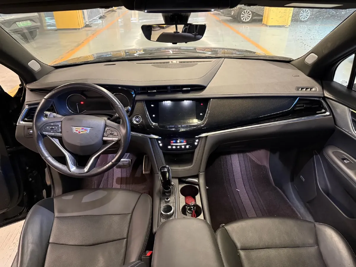 2022 Cadillac XT6 2.0T 237HP L4 9AT,autocango,china used car exporter,china ev exporter,chinese used car exporter,chinese used ev exporter