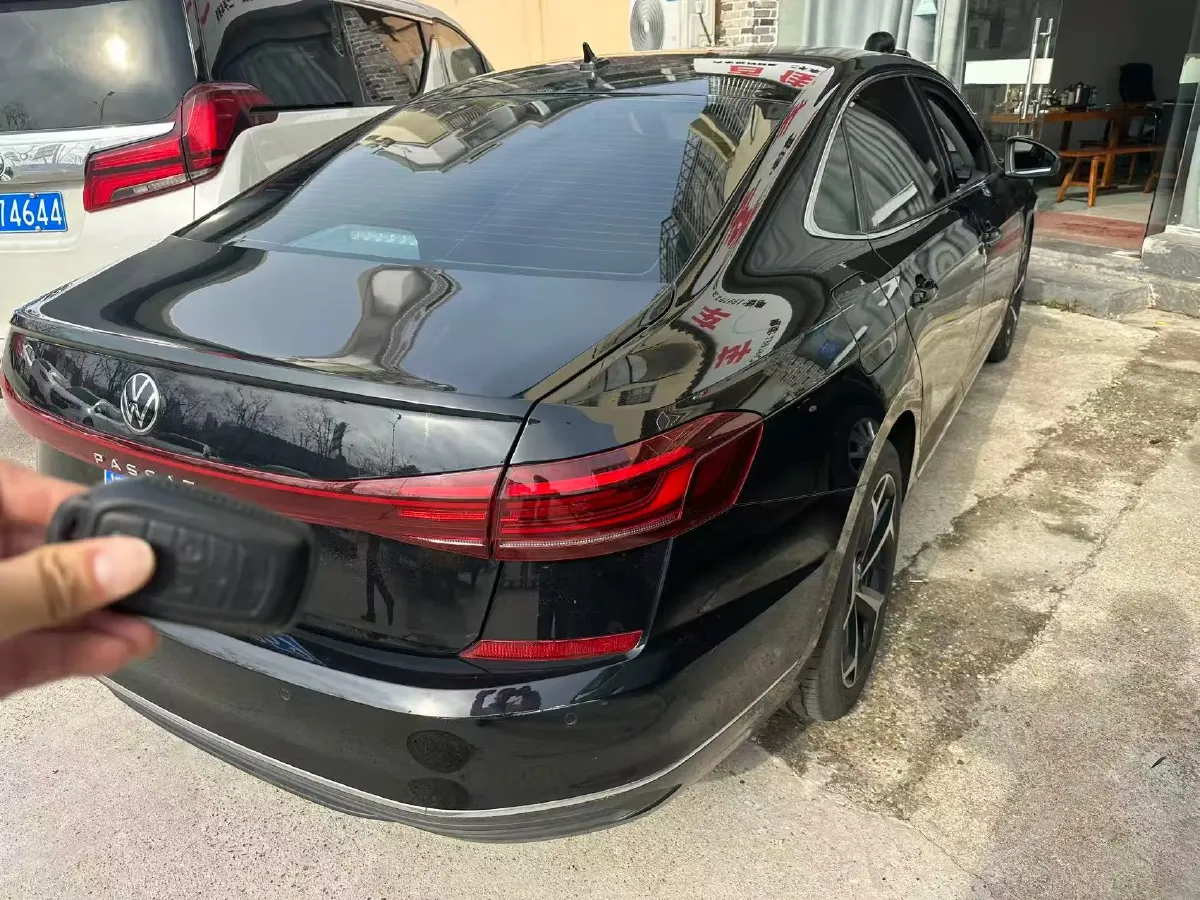2024 Volkswagen Passat 2.0T 186HP L4 7DCT,autocango,china used car exporter,china ev exporter,chinese used car exporter,chinese used ev exporter
