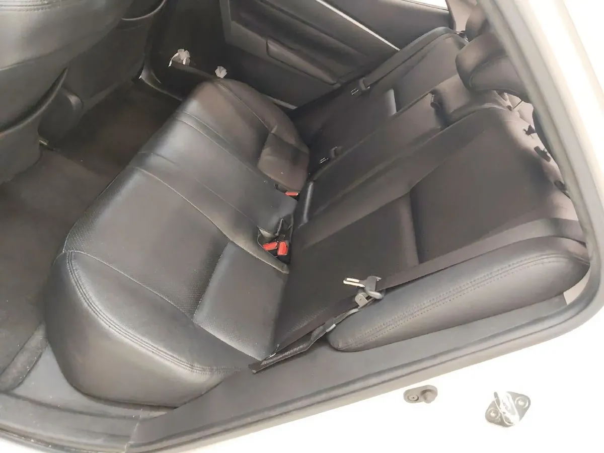 2017 Toyota Corolla 1.2T 116HP L4 6MT,autocango,china used car exporter,china ev exporter,chinese used car exporter,chinese used ev exporter