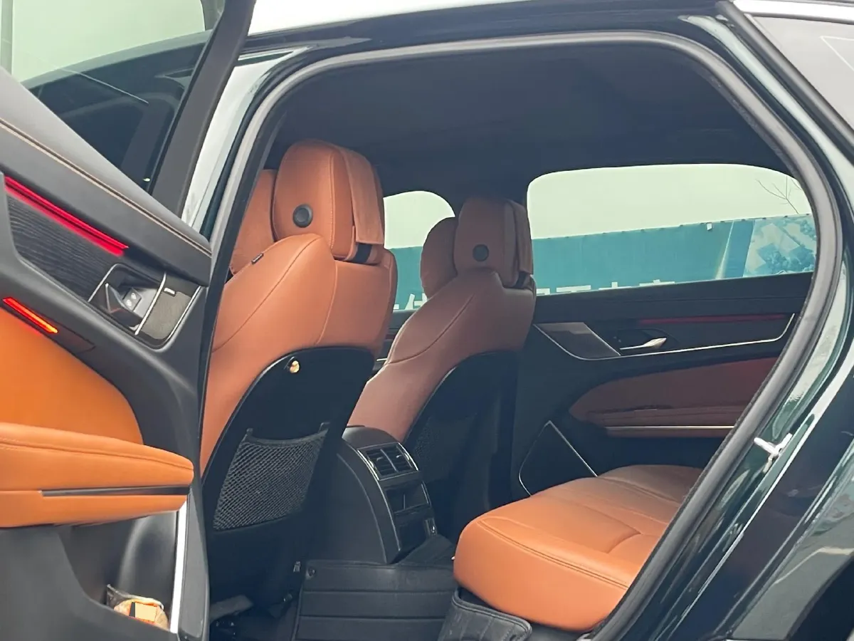 2023 Jaguar XFL 2.0T 250HP L4 8AT,autocango,china used car exporter,china ev exporter,chinese used car exporter,chinese used ev exporter