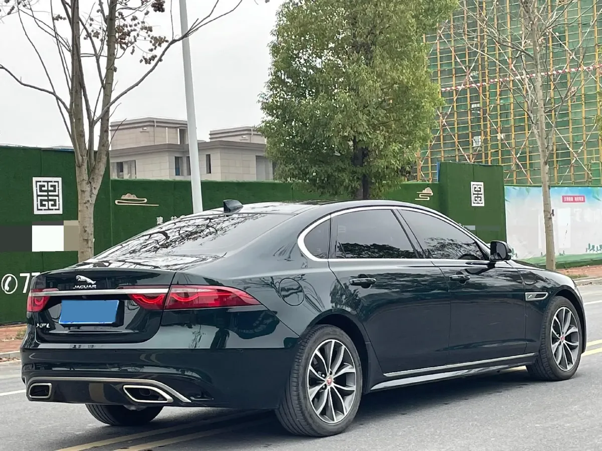 2023 Jaguar XFL 2.0T 250HP L4 8AT,autocango,china used car exporter,china ev exporter,chinese used car exporter,chinese used ev exporter