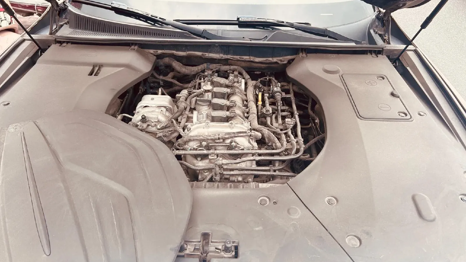 2020 HongQi H9 2.0T 252HP L4 7DCT,autocango,china used car exporter,china ev exporter,chinese used car exporter,chinese used ev exporter