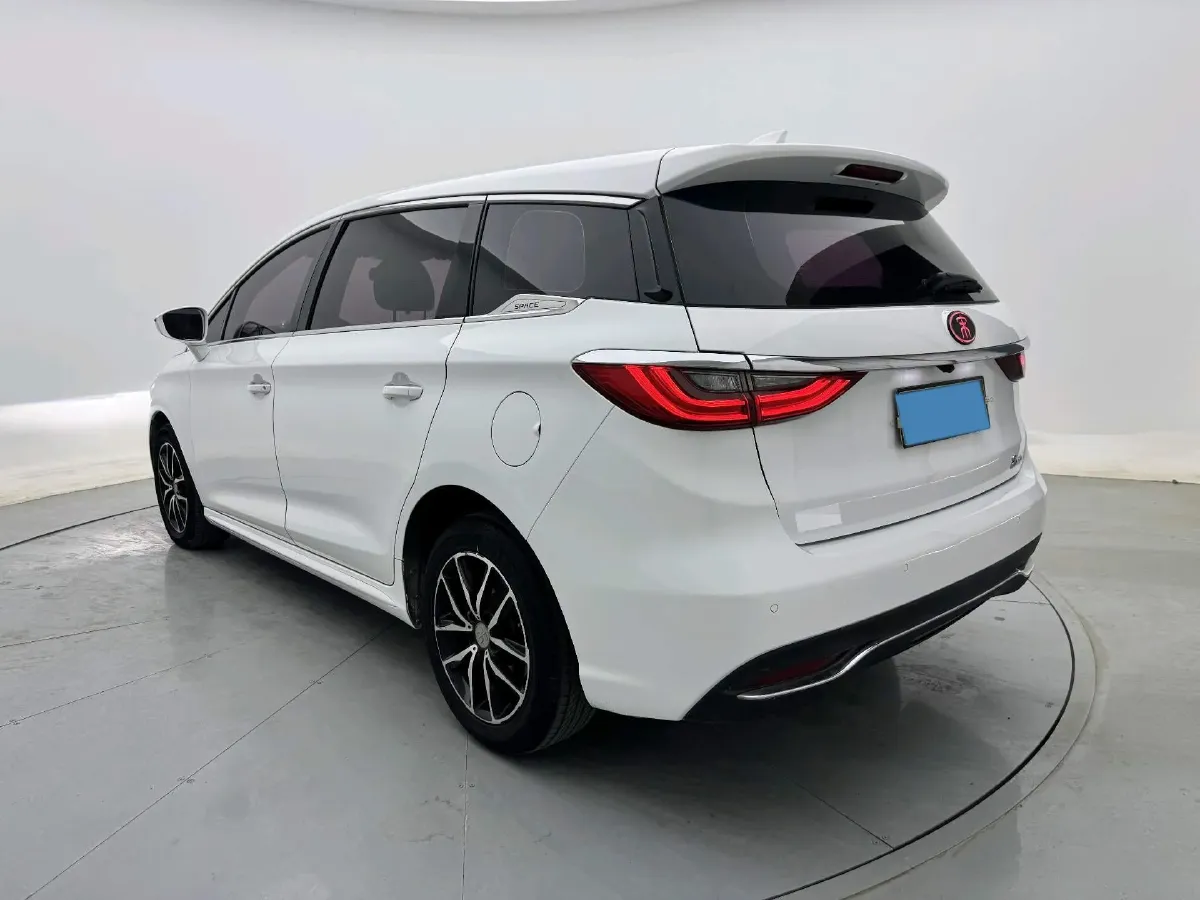 2017 BYD Song MAX 1.5T 154HP L4 6DCT,autocango,china used car exporter,china ev exporter,chinese used car exporter,chinese used ev exporter
