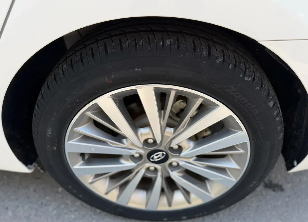 2017 Hyundai Mistra 1.8L 143HP L4 6AT,autocango,china used car exporter,china ev exporter,chinese used car exporter,chinese used ev exporter