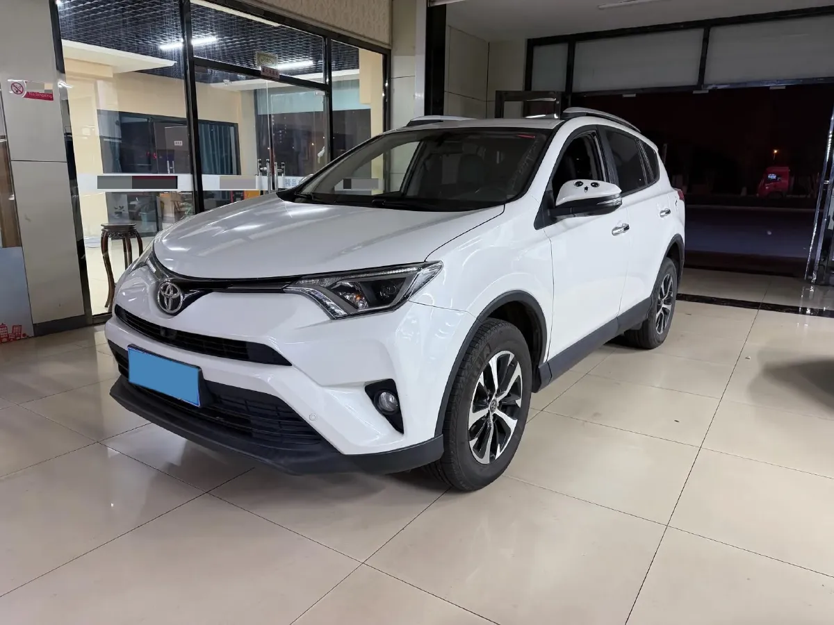 2018 Toyota RAV4 2.0L 151HP L4 CVT,autocango,china used car exporter,china ev exporter,chinese used car exporter,chinese used ev exporter