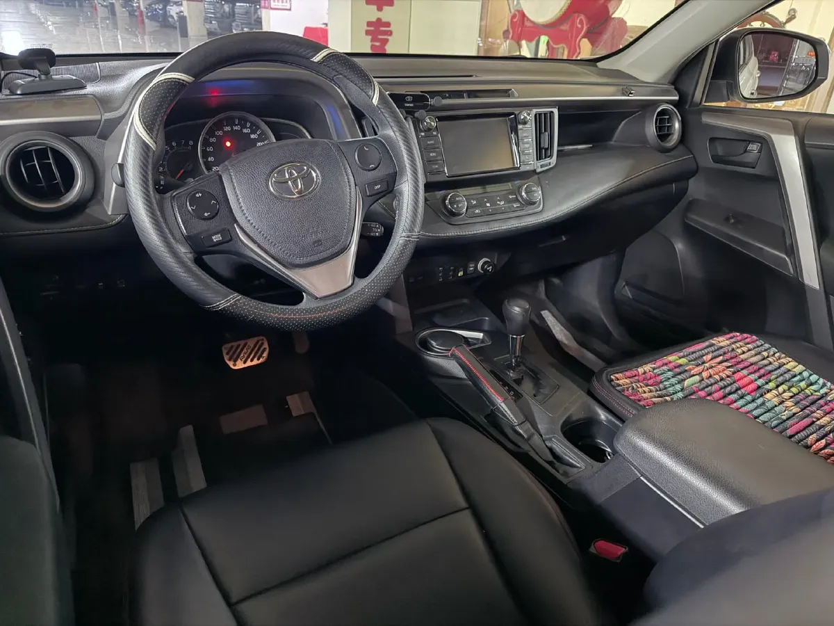 2018 Toyota RAV4 2.0L 151HP L4 CVT,autocango,china used car exporter,china ev exporter,chinese used car exporter,chinese used ev exporter