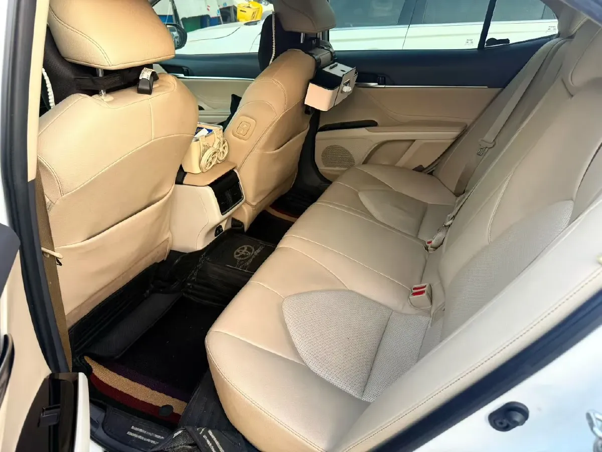 2021 Toyota Camry 2.5L 209HP L4 8AT,autocango,china used car exporter,china ev exporter,chinese used car exporter,chinese used ev exporter