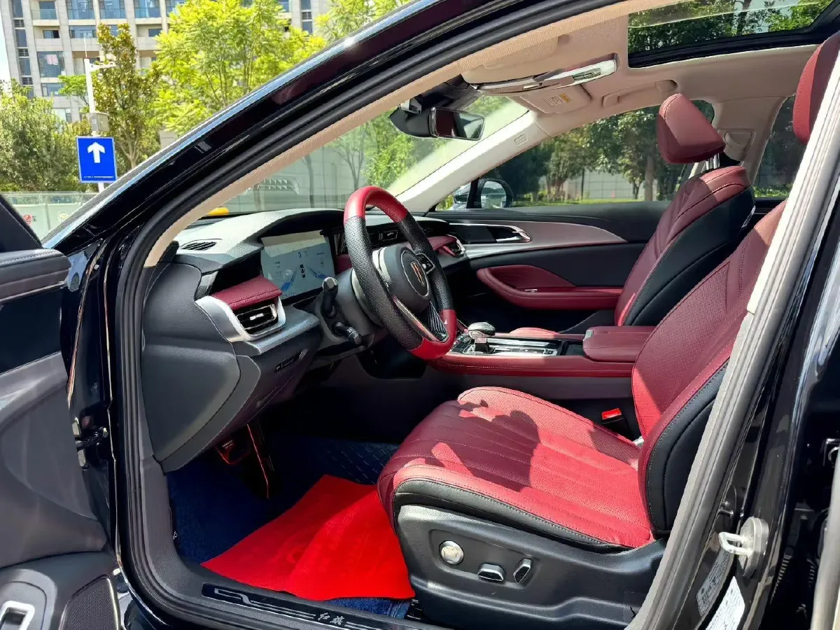 2023 HongQi H5 2.0T 224HP L4 8AT,autocango,china used car exporter,china ev exporter,chinese used car exporter,chinese used ev exporter