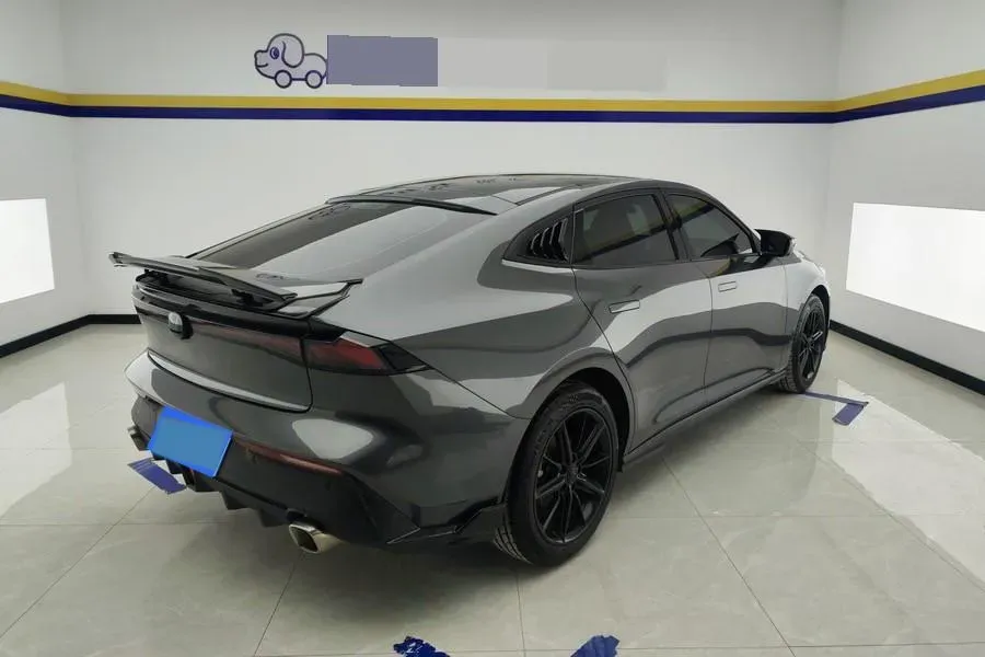 2024 ChangAn UNI-V 1.5T 188HP L4 7DCT,autocango,china used car exporter,china ev exporter,chinese used car exporter,chinese used ev exporter