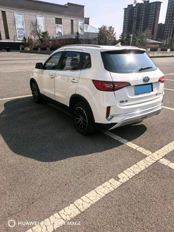 2018 FAW Senia R7 1.6L 116HP L4 5MT,autocango,china used car exporter,china ev exporter,chinese used car exporter,chinese used ev exporter