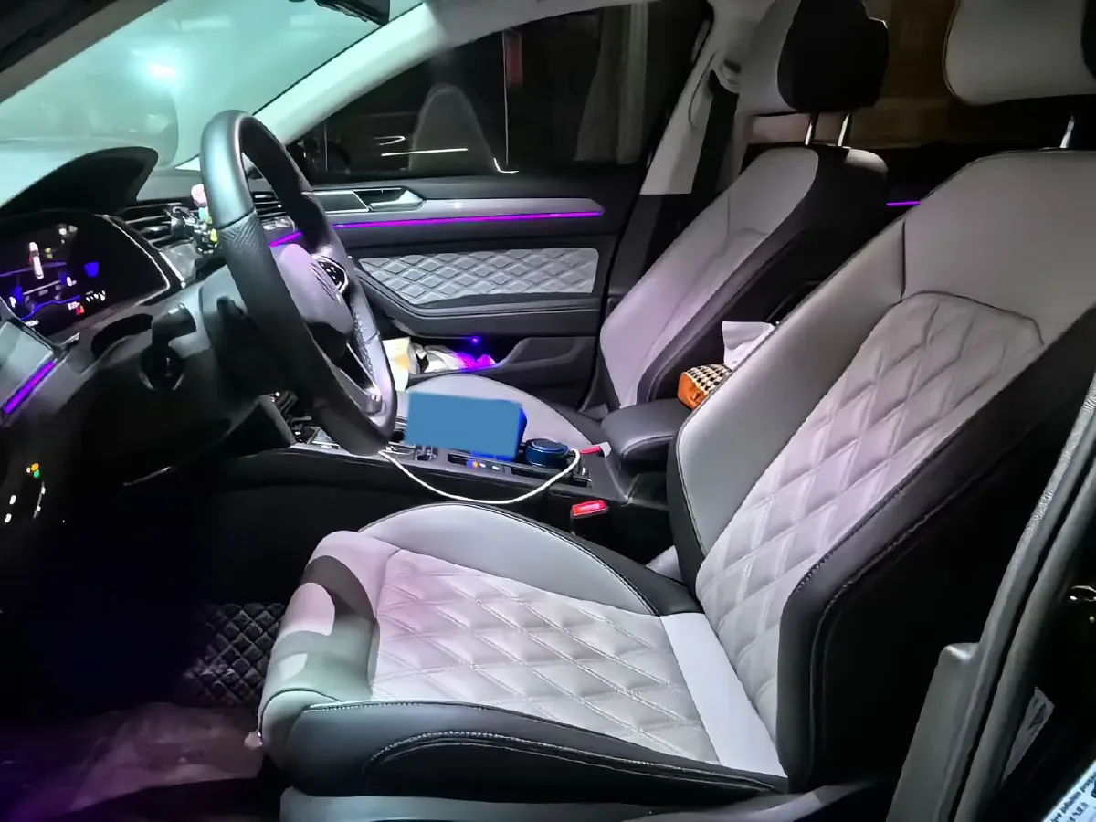 2023 Volkswagen Magotan 2.0T 186HP L4 7DCT,autocango,china used car exporter,china ev exporter,chinese used car exporter,chinese used ev exporter