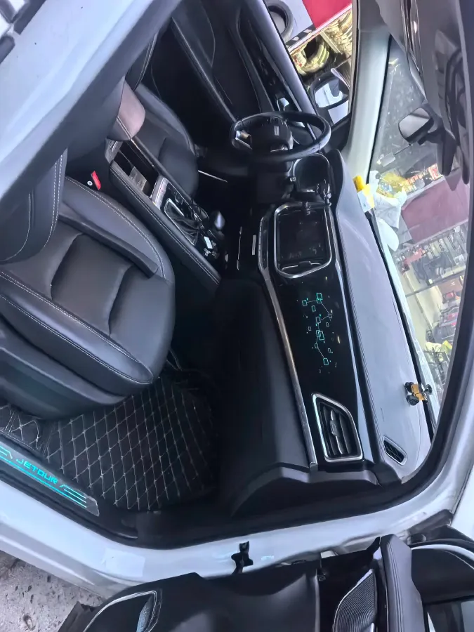 2019 Jetour X90 1.6T 197HP L4 7DCT,autocango,china used car exporter,china ev exporter,chinese used car exporter,chinese used ev exporter