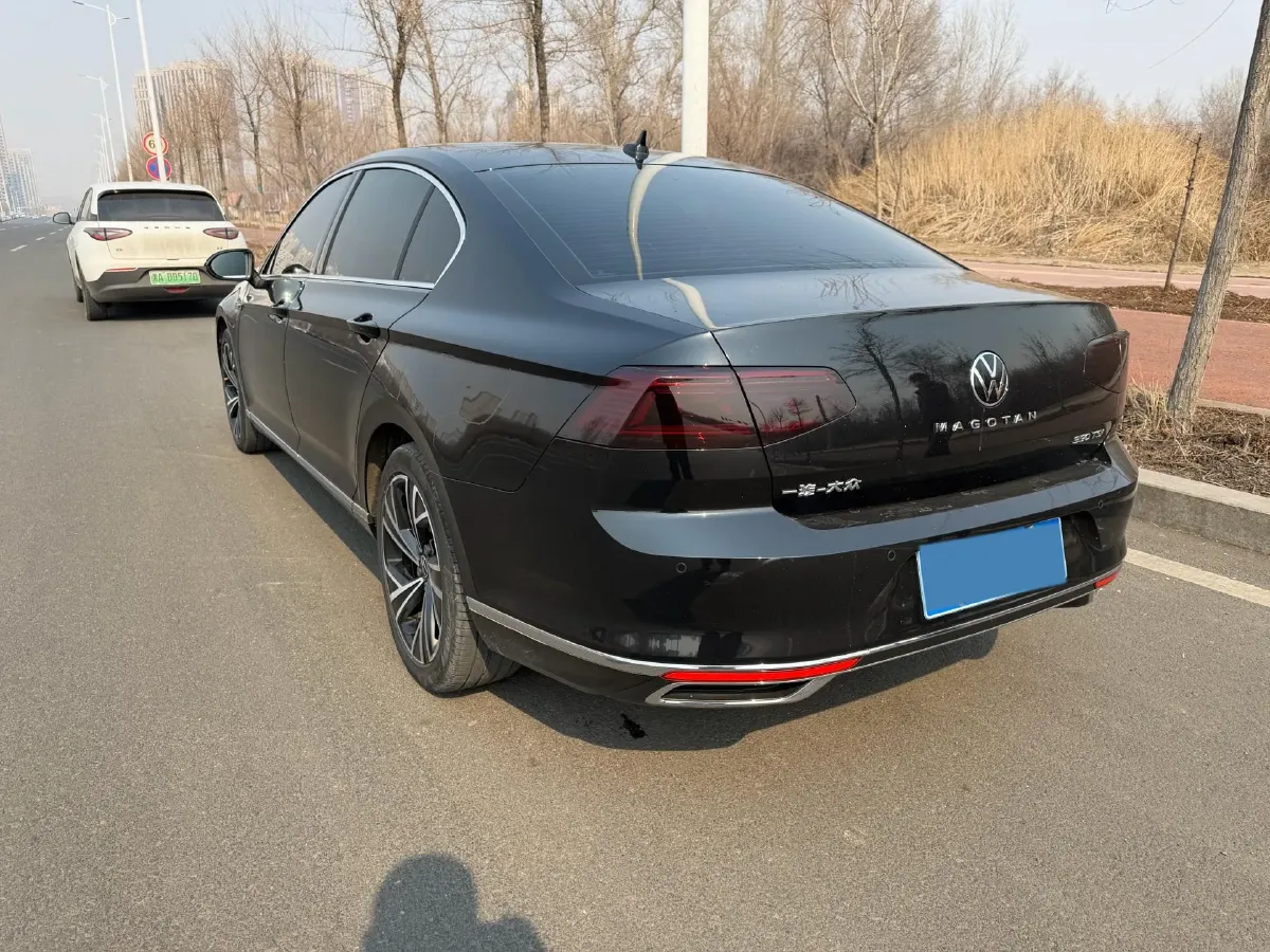 2020 Volkswagen Magotan 2.0T 186HP L4 7DCT,autocango,china used car exporter,china ev exporter,chinese used car exporter,chinese used ev exporter