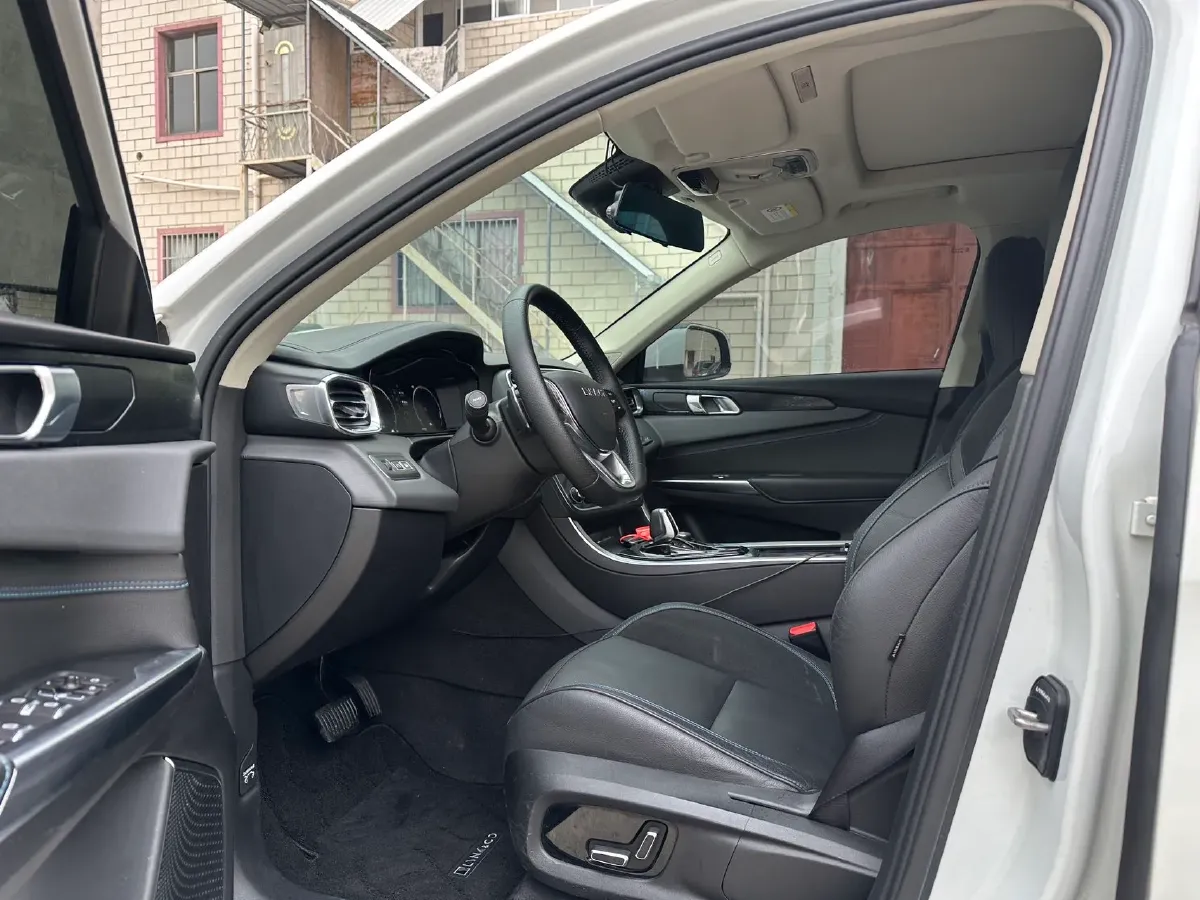 2018 Isuzu Mu-X 1.9T 163HP L4 6AT,autocango,china used car exporter,china ev exporter,chinese used car exporter,chinese used ev exporter