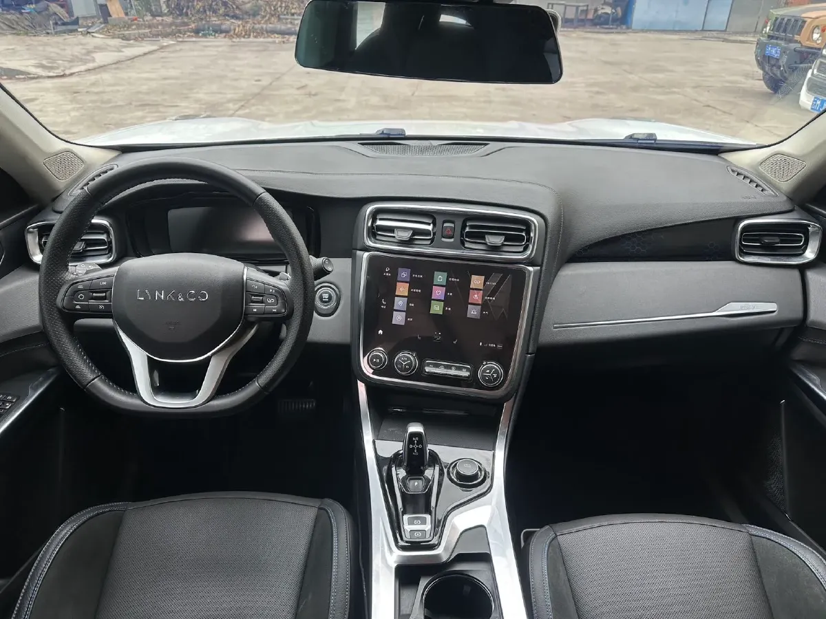 2018 Isuzu Mu-X 1.9T 163HP L4 6AT,autocango,china used car exporter,china ev exporter,chinese used car exporter,chinese used ev exporter