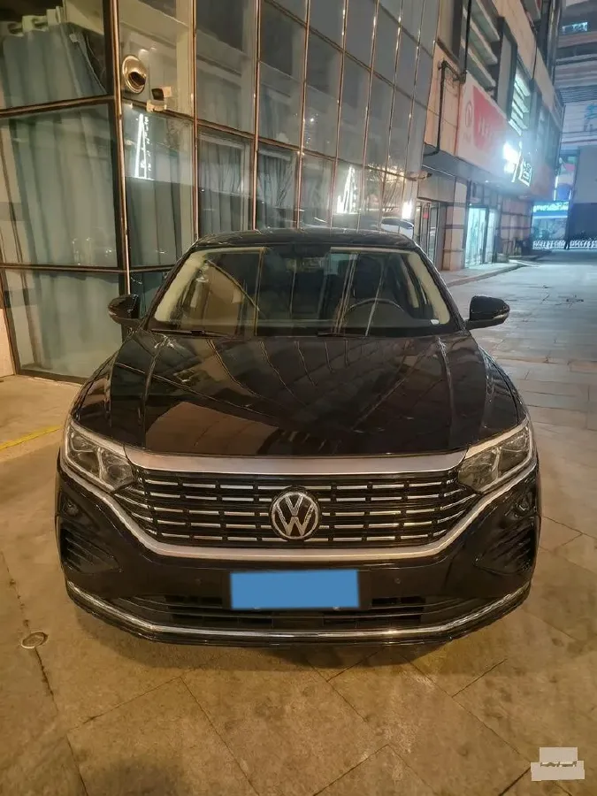 2023 Volkswagen Passat 2.0T 186HP L4 7DCT,autocango,china used car exporter,china ev exporter,chinese used car exporter,chinese used ev exporter
