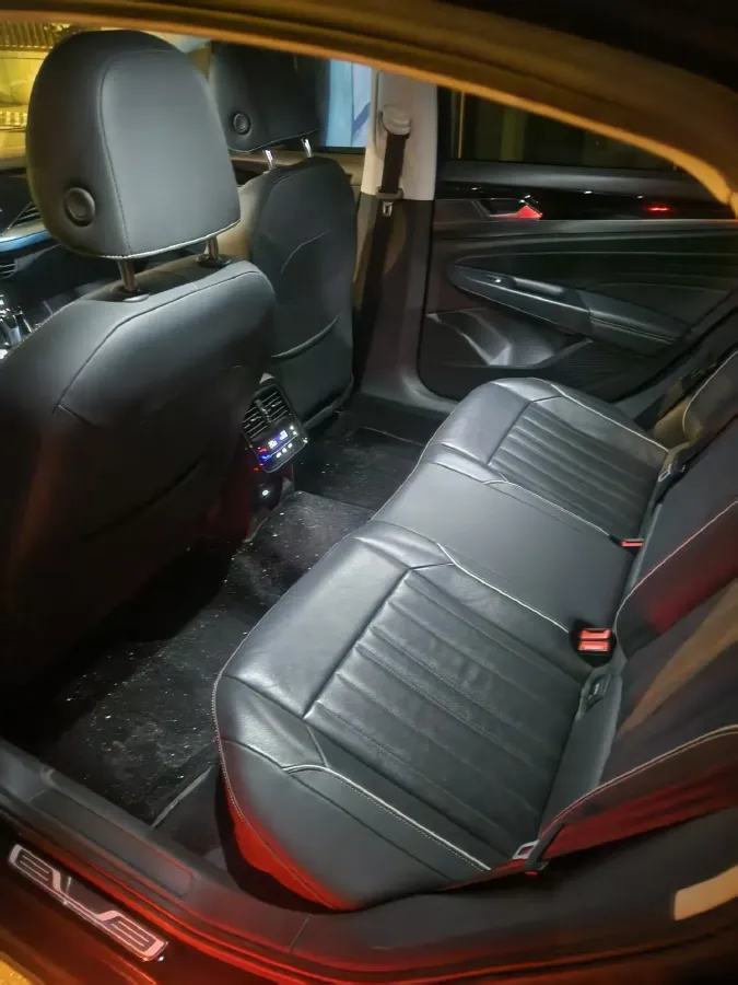 2023 Volkswagen Passat 2.0T 186HP L4 7DCT,autocango,china used car exporter,china ev exporter,chinese used car exporter,chinese used ev exporter