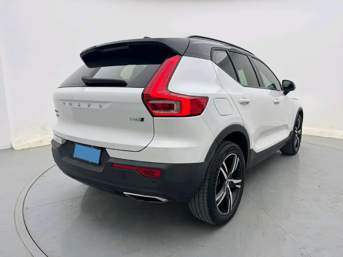 2020 Volvo XC40 2.0T 190HP L4 8AT,autocango,china used car exporter,china ev exporter,chinese used car exporter,chinese used ev exporter