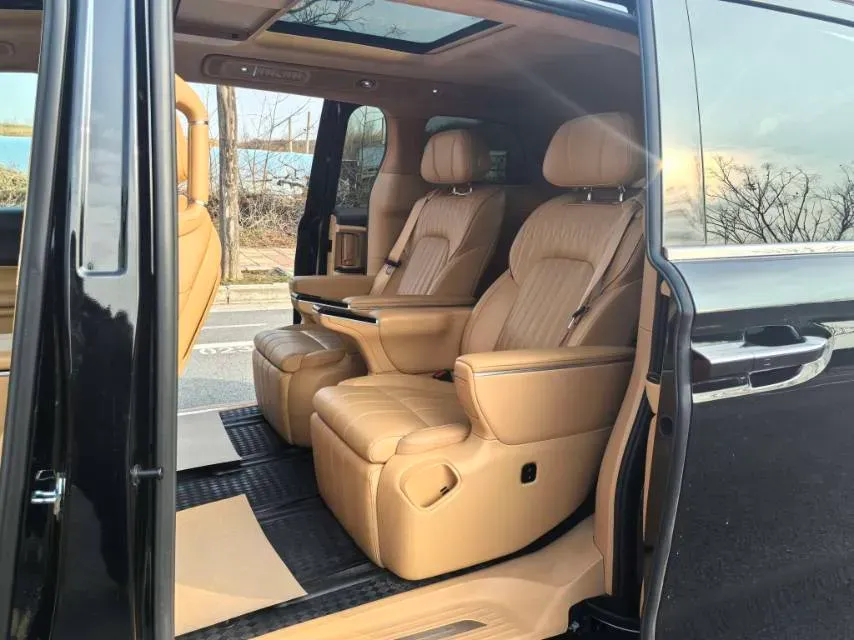 2024 Voyah Dream BEV 108.73KWH,autocango,china used car exporter,china ev exporter,chinese used car exporter,chinese used ev exporter