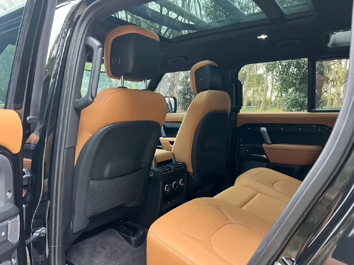 2024 Land Rover Defender 5.0T 525HP V8 8AT,autocango,china used car exporter,china ev exporter,chinese used car exporter,chinese used ev exporter
