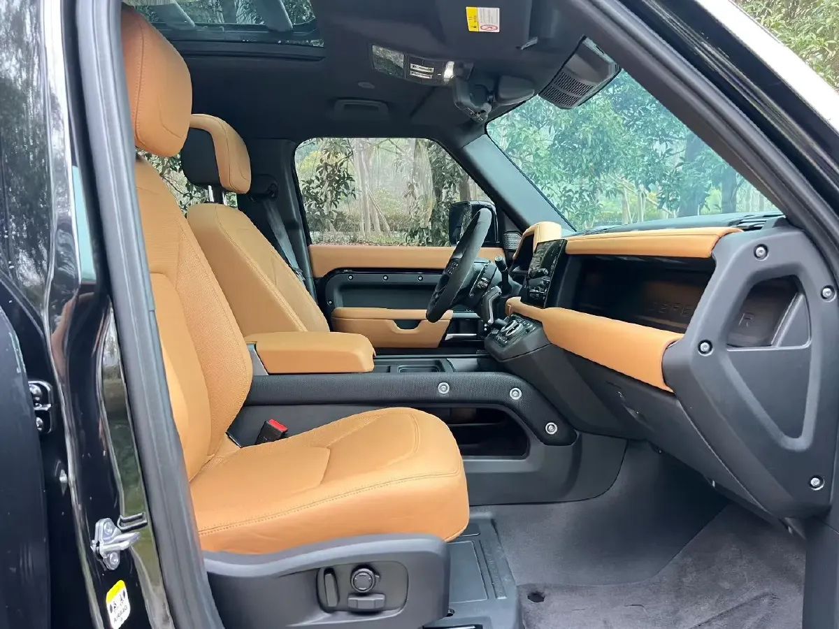 2024 Land Rover Defender 5.0T 525HP V8 8AT,autocango,china used car exporter,china ev exporter,chinese used car exporter,chinese used ev exporter