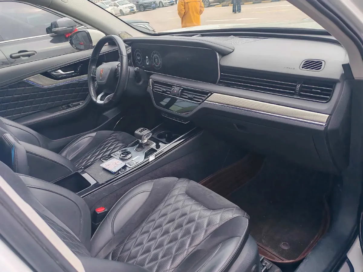 2019 HongQi HS5 2.0T 224HP L4 6AT,autocango,china used car exporter,china ev exporter,chinese used car exporter,chinese used ev exporter