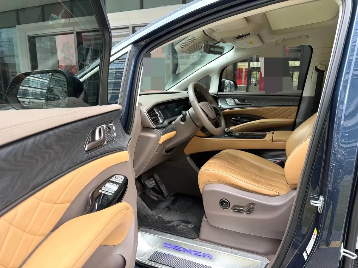 2023 Denza D9 1.5T 139HP L4 E-CVT PHEV 20.39KWH,autocango,china used car exporter,china ev exporter,chinese used car exporter,chinese used ev exporter