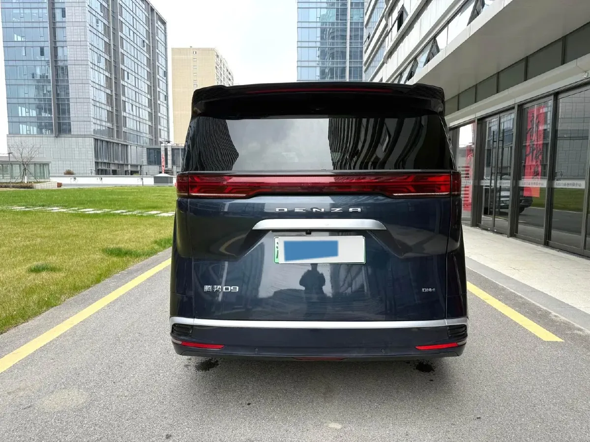 2023 Denza D9 1.5T 139HP L4 E-CVT PHEV 20.39KWH,autocango,china used car exporter,china ev exporter,chinese used car exporter,chinese used ev exporter