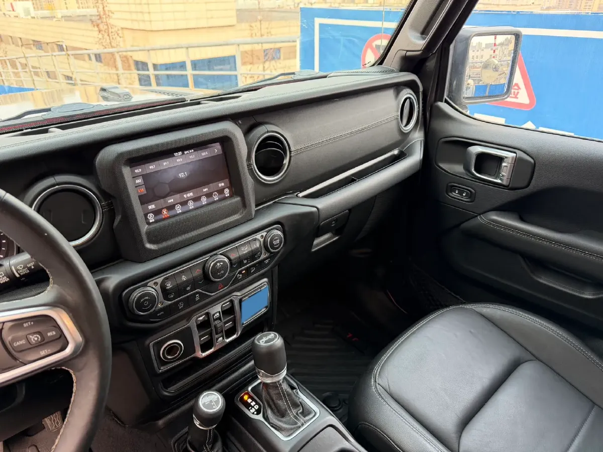 2019 Jeep Wrangler 2.0T 266HP L4 8AT,autocango,china used car exporter,china ev exporter,chinese used car exporter,chinese used ev exporter