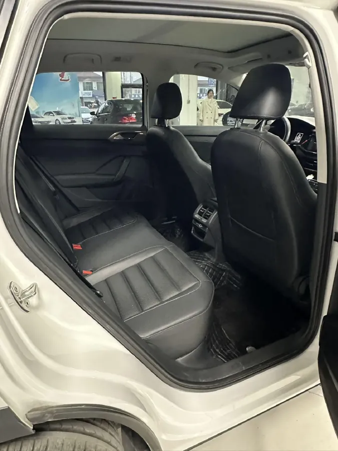 2021 Volkswagen Tharu 1.4T 150HP L4 7DCT,autocango,china used car exporter,china ev exporter,chinese used car exporter,chinese used ev exporter