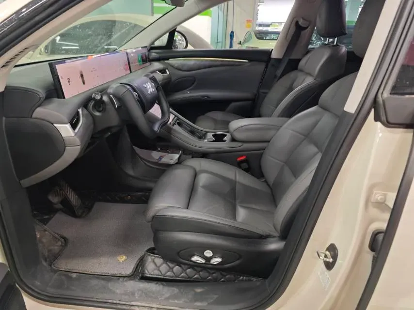 2023 IM LS6 BEV 71KWH,autocango,china used car exporter,china ev exporter,chinese used car exporter,chinese used ev exporter