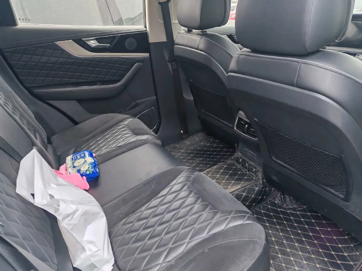 2019 HongQi HS5 2.0T 224HP L4 6AT,autocango,china used car exporter,china ev exporter,chinese used car exporter,chinese used ev exporter