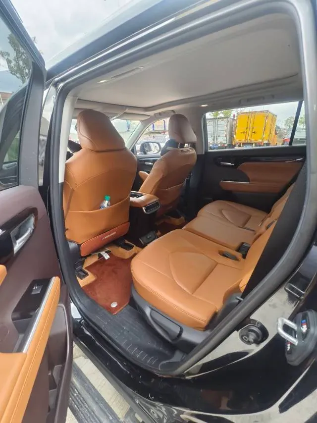 2022 Toyota Highlander 2.0T 248HP L4 8AT,autocango,china used car exporter,china ev exporter,chinese used car exporter,chinese used ev exporter