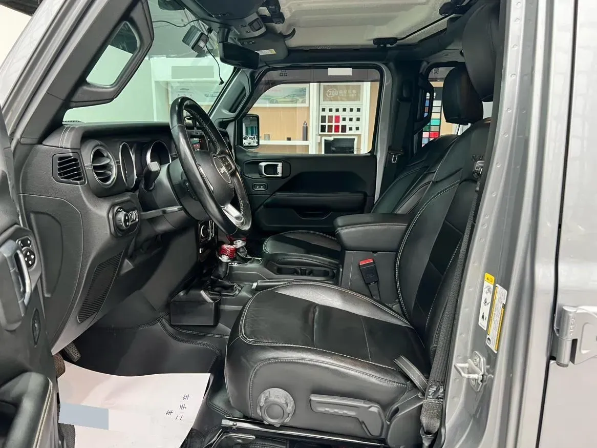 2019 Jeep Wrangler 2.0T 266HP L4 8AT,autocango,china used car exporter,china ev exporter,chinese used car exporter,chinese used ev exporter