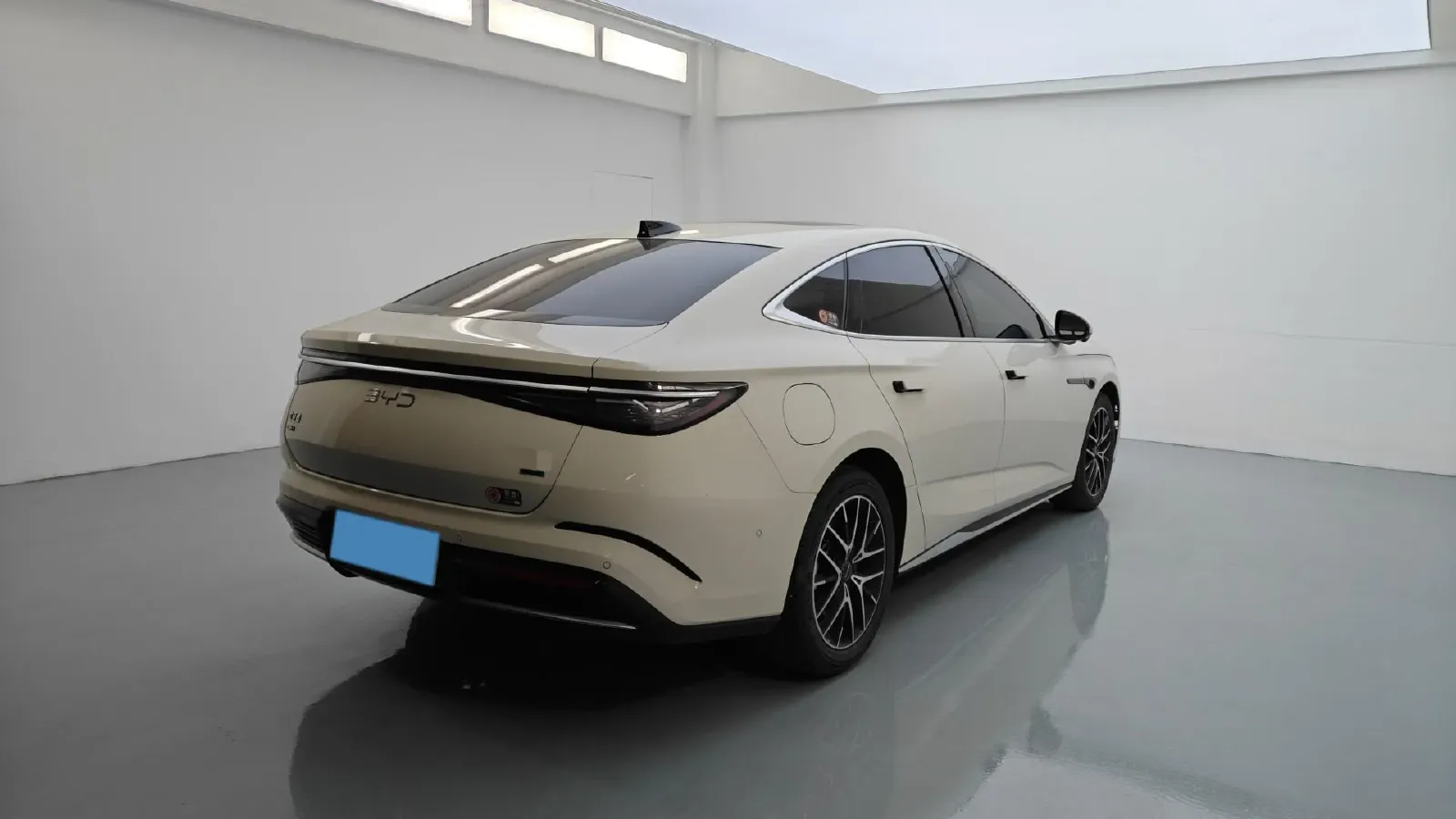 2025 BYD Seal07 DM-i 1.5L 101HP L4 E-CVT PHEV 17.6KWH,autocango,china used car exporter,china ev exporter,chinese used car exporter,chinese used ev exporter