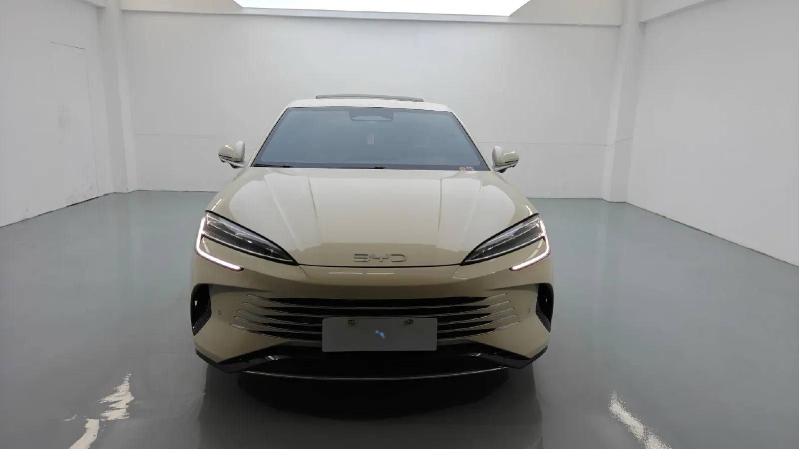 2025 BYD Seal07 DM-i 1.5L 101HP L4 E-CVT PHEV 17.6KWH,autocango,china used car exporter,china ev exporter,chinese used car exporter,chinese used ev exporter