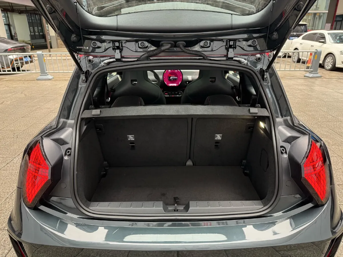 2025 MINI JCW BEV,autocango,china used car exporter,china ev exporter,chinese used car exporter,chinese used ev exporter