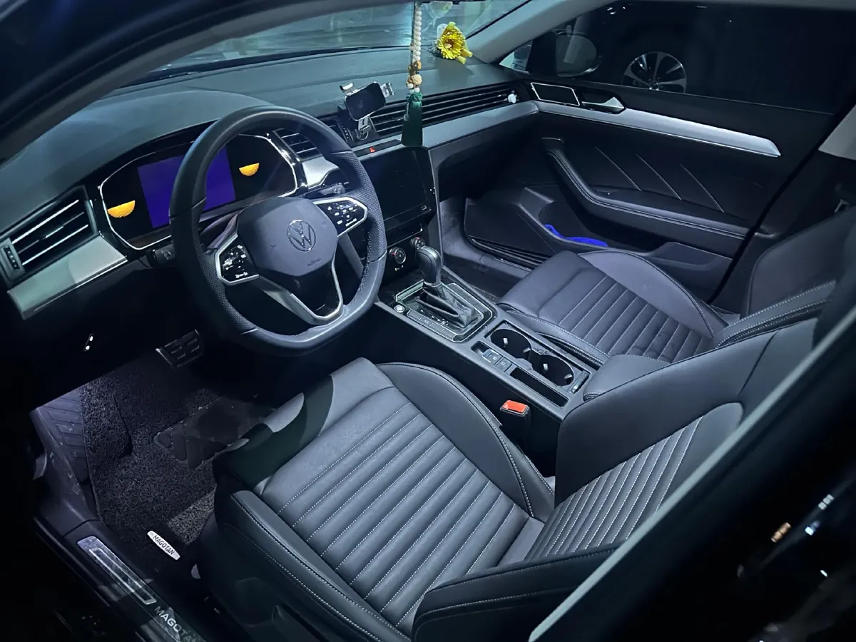 2023 Volkswagen Magotan 1.4T 150HP L4 7DCT,autocango,china used car exporter,china ev exporter,chinese used car exporter,chinese used ev exporter